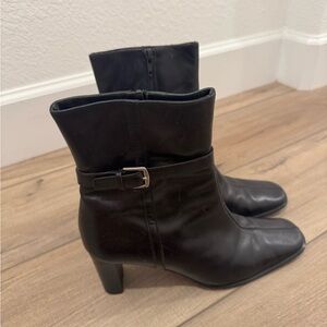 Coach vintage square toe ankle high heel boots size 9.5
